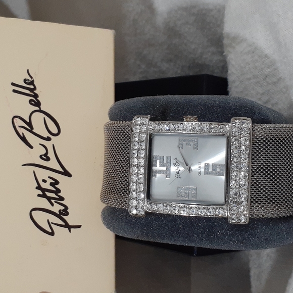 PATTI LABELLE WATCH NEW - Picture 1 of 9